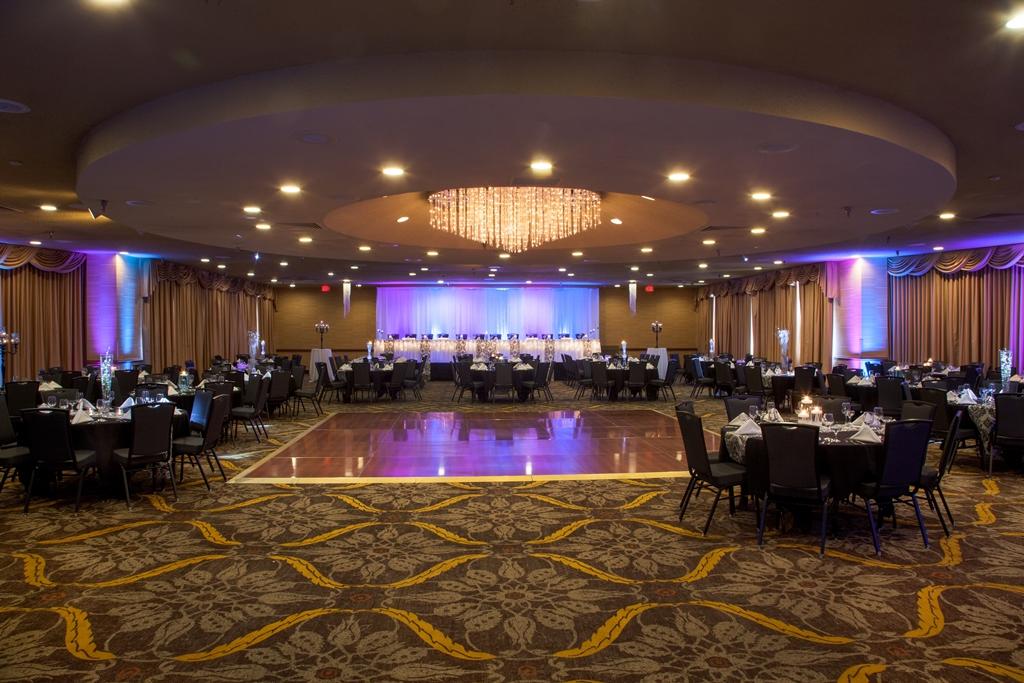 Holiday Inn Fsk Holiday Inn City Centre Sioux Falls Airport FSD With Parking & Shuttle